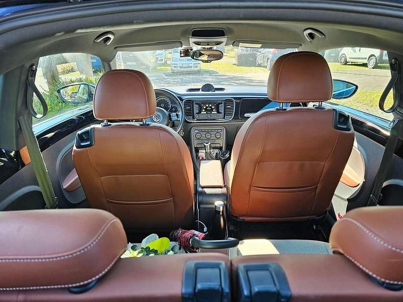 Usata VW Beetle Design 105 CV (77 kW) 2014 Nero Utilitaria