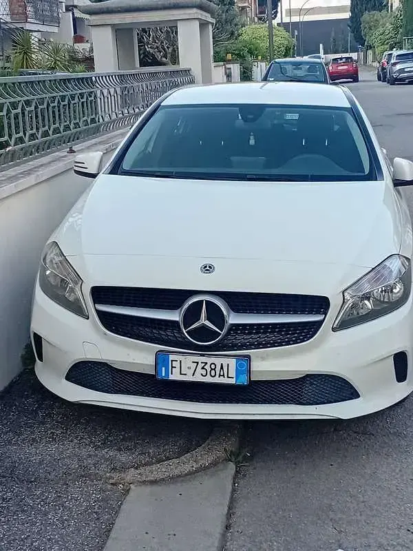 Usata Mercedes A160 Executive 90 CV (66 kW) 2017 Bianco Berlina