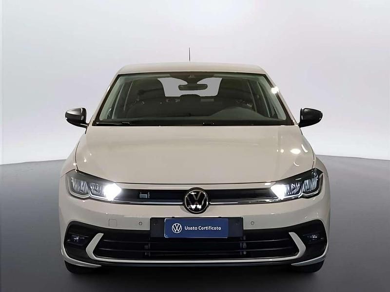 Usata VW Polo Life 95 CV (69 kW) 2023 Ascot grey Utilitaria