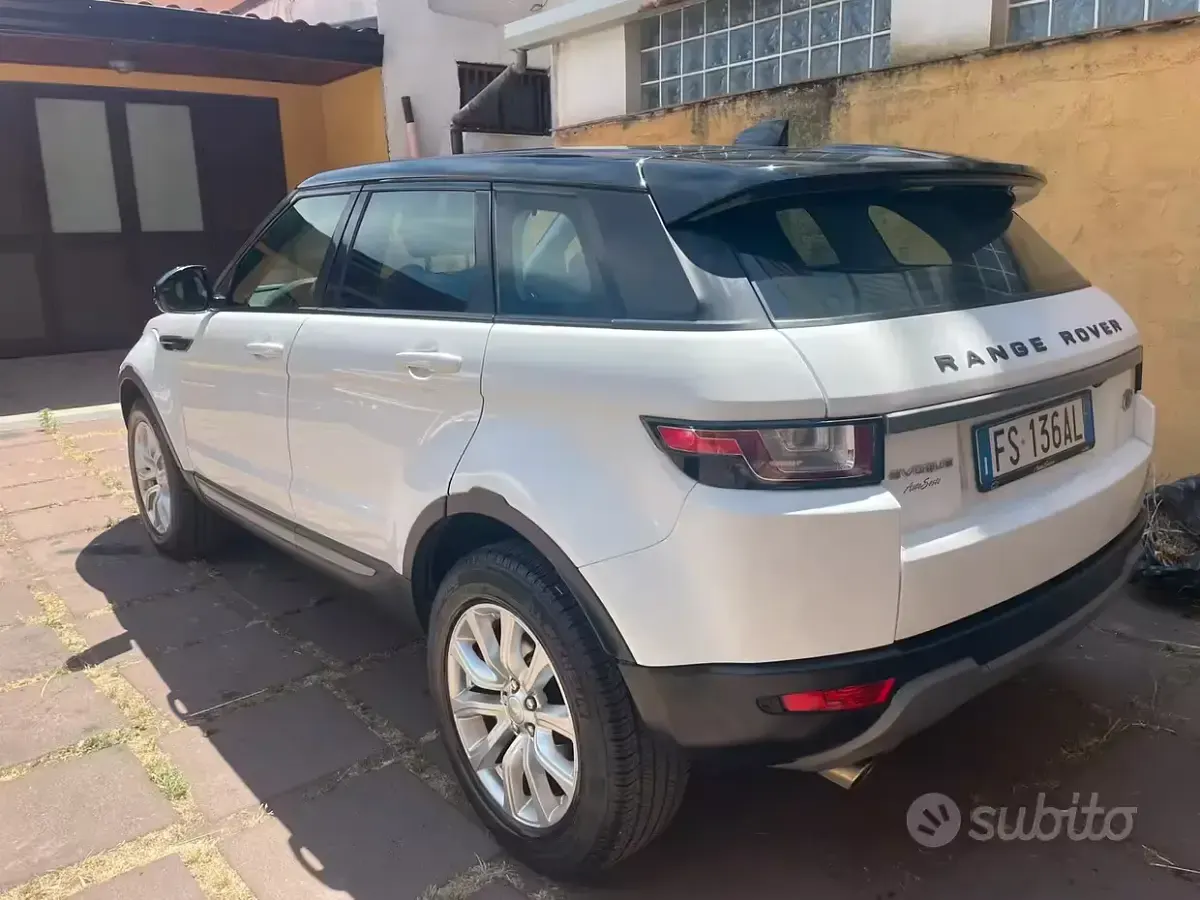 Usata Land Rover Range Rover evoque 150 CV (110 kW) 2018 Bianco Station wagon