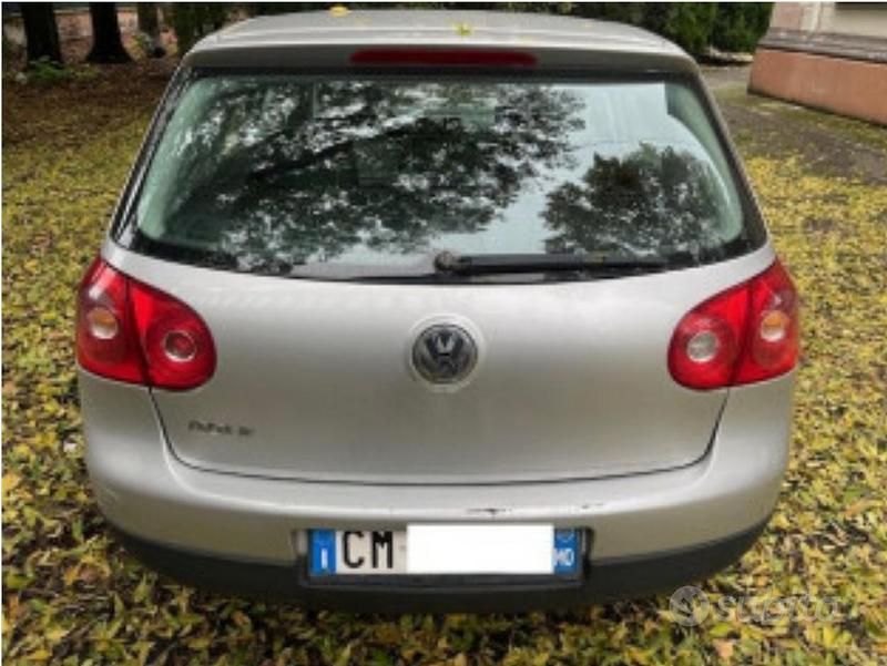Usata VW Golf V 2004 Grigio Berlina