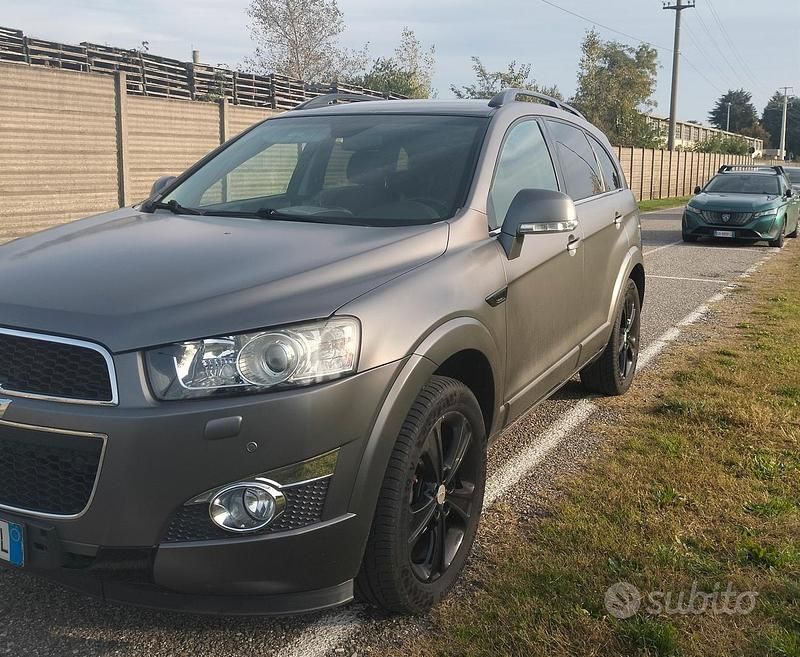 Usata Chevrolet Captiva 184 CV (135 kW) 2013 Grigio SUV