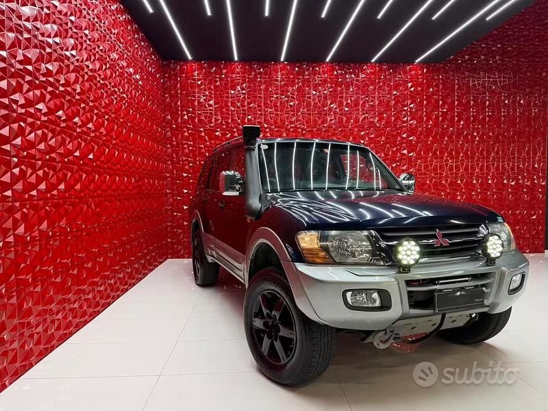 Usata Mitsubishi Pajero 160 CV (117 kW) 2003 Blu SUV