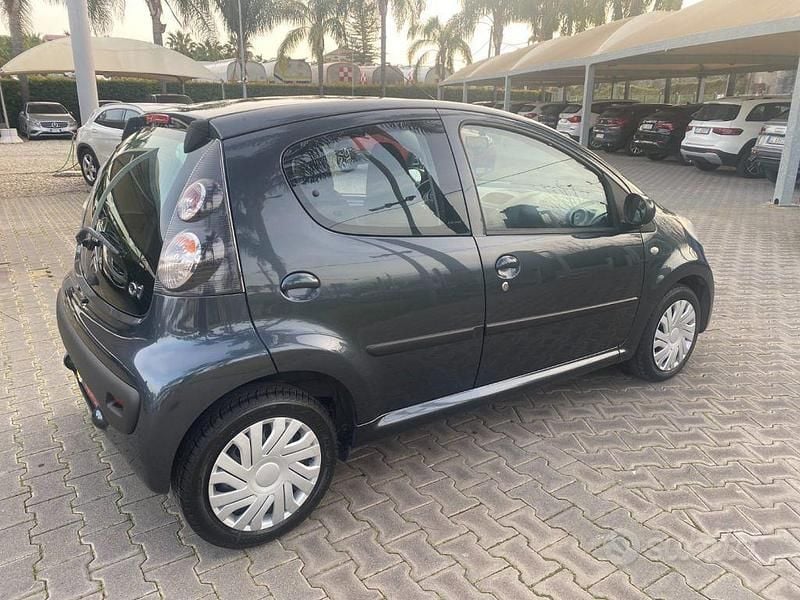 Usata Peugeot 107 54 CV (39 kW) 2008 Grigio Utilitaria