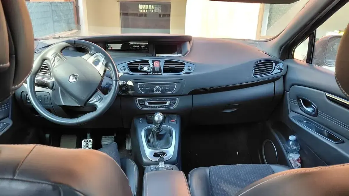 Usata Renault Scenic E-Tech Dynamique 110 CV (80 kW) 2011 Other Monovolume