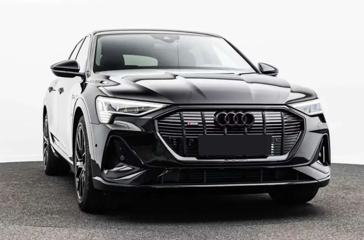 Usata Audi e-tron S-Line 158 kW (215 CV) 2023 Nero SUV