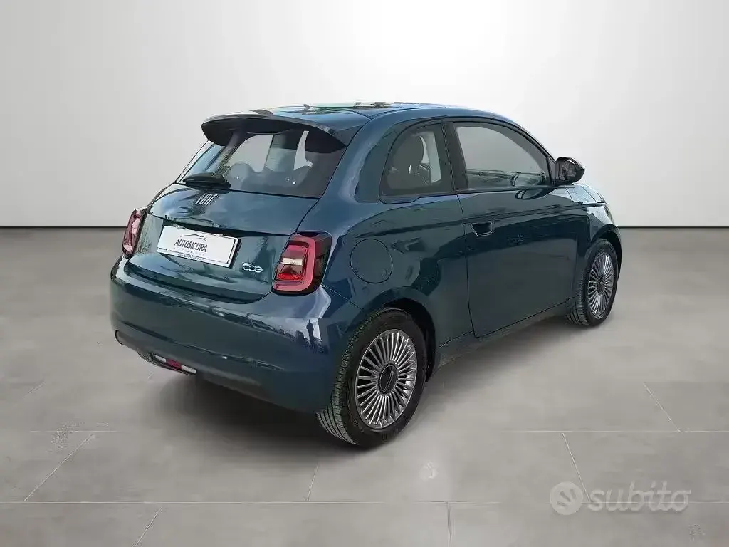 Usado Fiat 500e 42 kW (58 CV) 2024 Azul Berlina