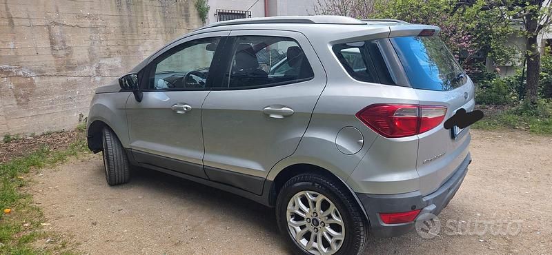 Usata Ford Ecosport 2016 Grigio SUV