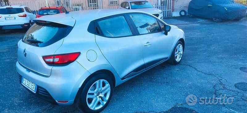 Usata Renault Clio IV 76 CV (55 kW) 2019 Grigio Berlina