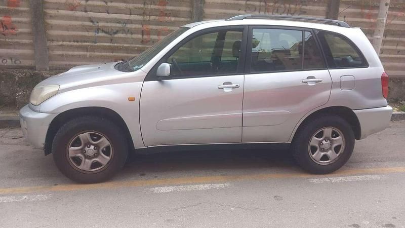 Usata Toyota RAV4 116 CV (85 kW) 2003 SUV