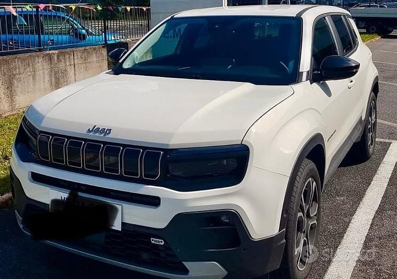 Bianco Usata 2024 Jeep Avenger Summit SUV | 25.000 € (Molto cara) - Immagine 1/4