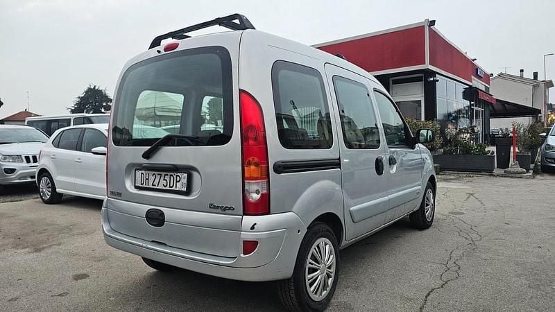 Usata Renault Kangoo Luxe 82 CV (60 kW) 2007 Argento Monovolume