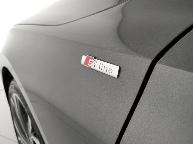 Usata Audi A3 S-Line 116 CV (85 kW) 2023 Grigio Berlina