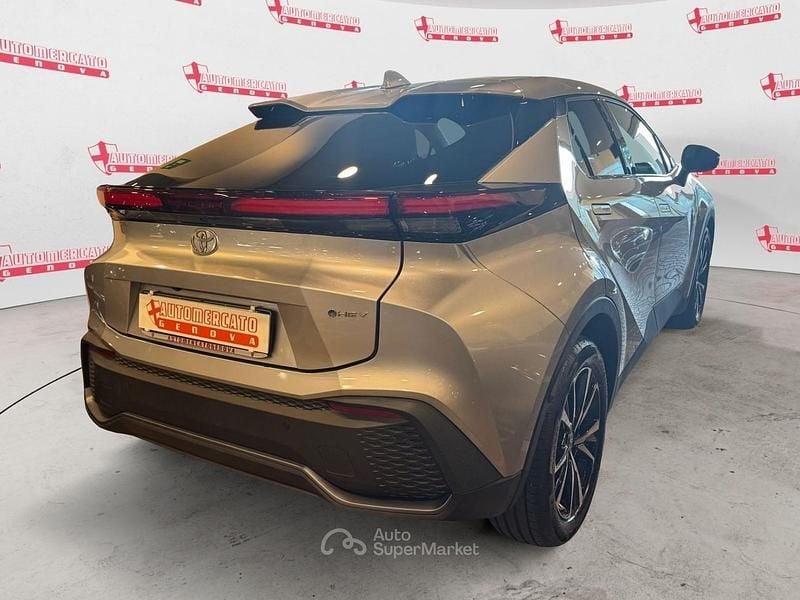 Usata Toyota C-HR Trend 140 CV (102 kW) 2025 Grigio SUV