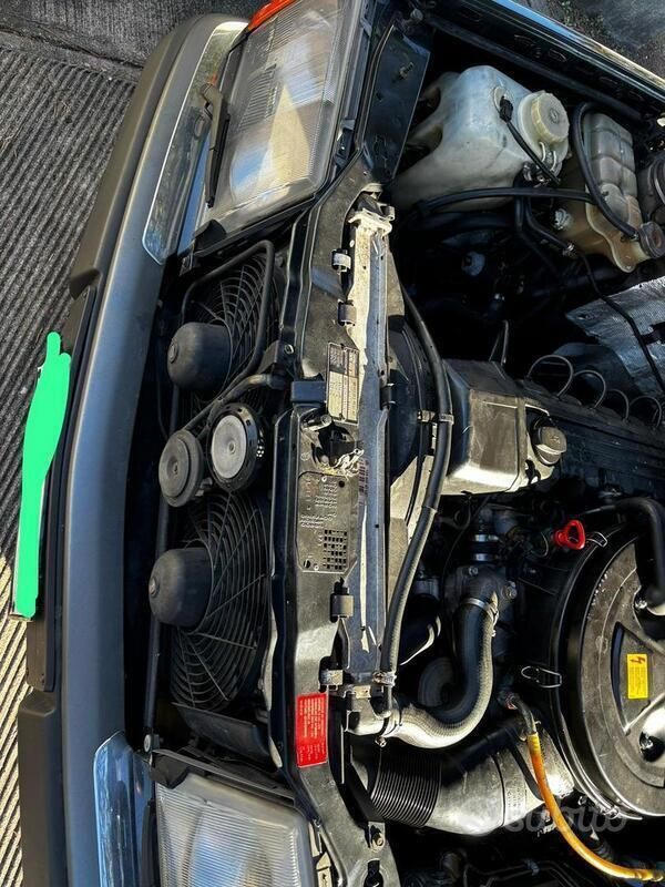 Usata Mercedes E300 1990 Nero Coupé