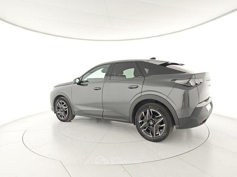 Usata Peugeot 3008 Allure 136 CV (100 kW) 2025 Grigio scuro SUV