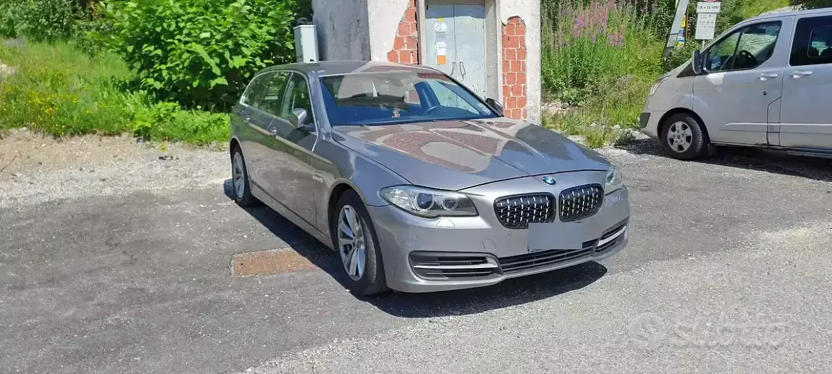 Usata BMW 520 184 CV (135 kW) 2014 Grigio Station wagon