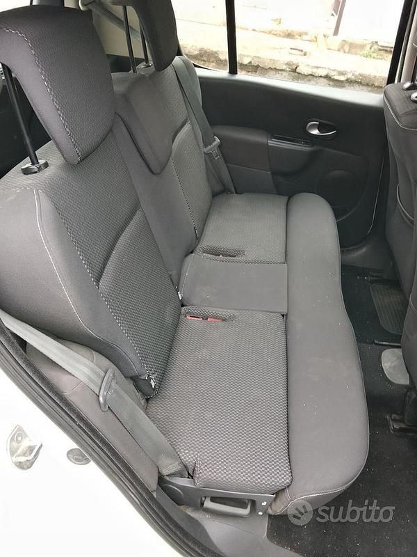 Usata 2010 Renault Modus Monovolume | 4400 € (Buon prezzo) - Immagine 1/4