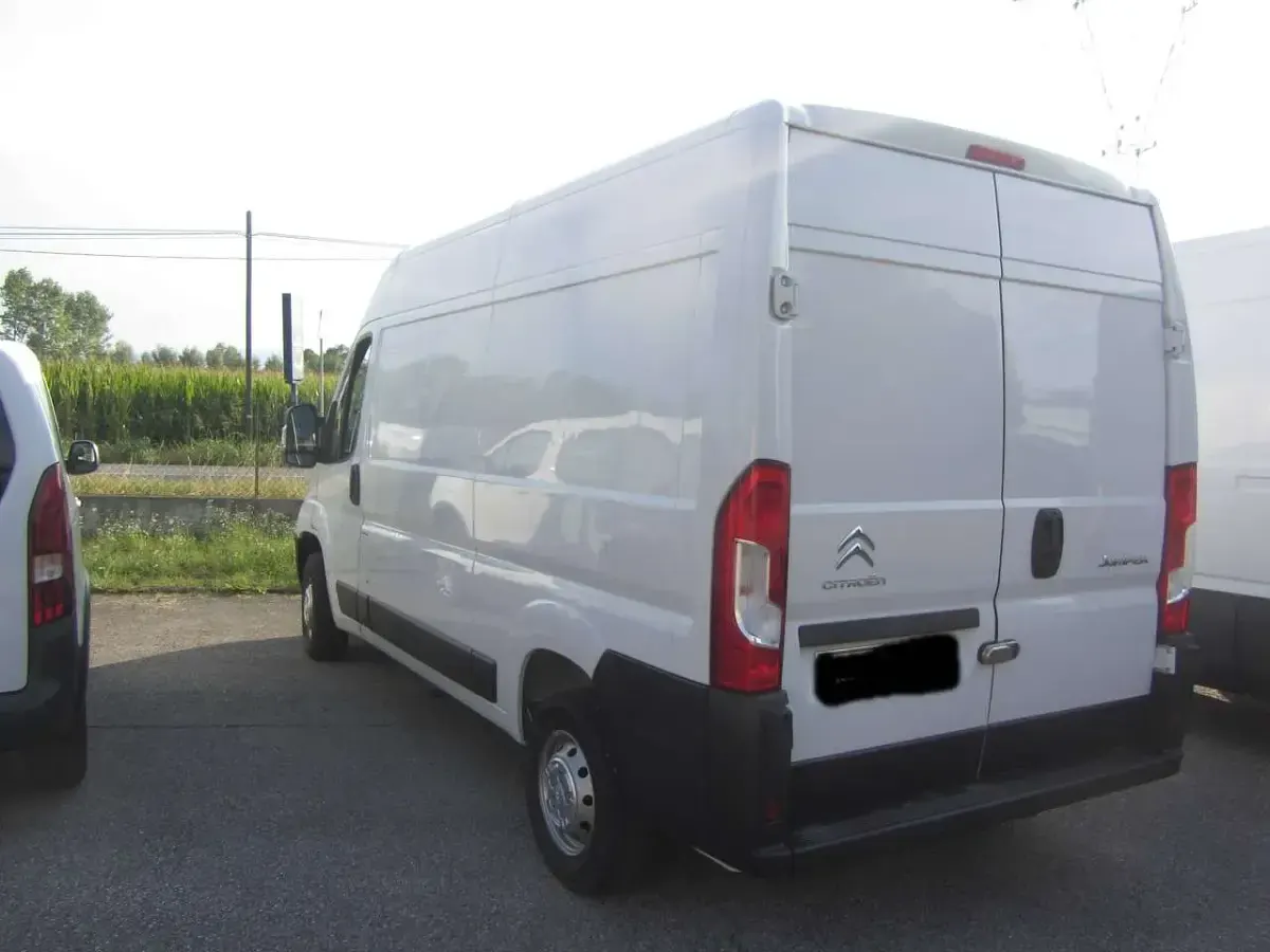 Usata Citroën Jumper 140 CV (102 kW) 2024 Bianco Monovolume