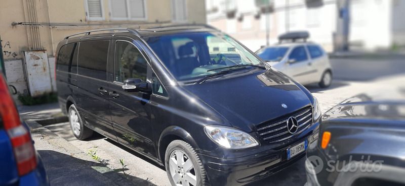 Nero Usata 2009 Mercedes Viano Monovolume | 10.000 € - Immagine 1/4