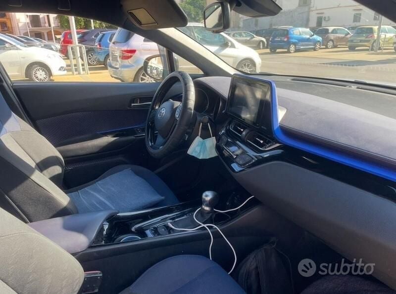 Usata Toyota C-HR 98 CV (72 kW) 2017 SUV