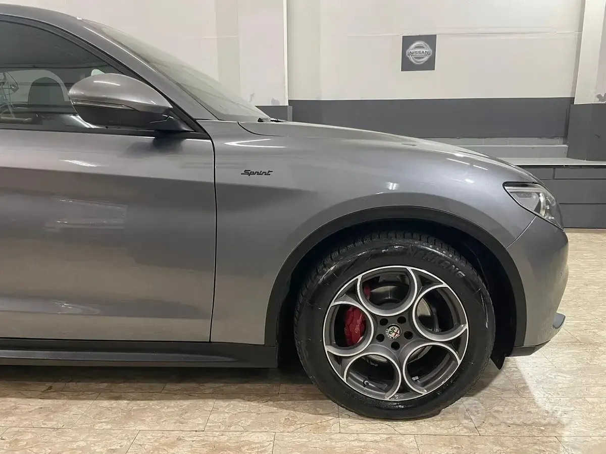 Usata Alfa Romeo Stelvio Sprint 190 CV (139 kW) 2020 Grigio SUV
