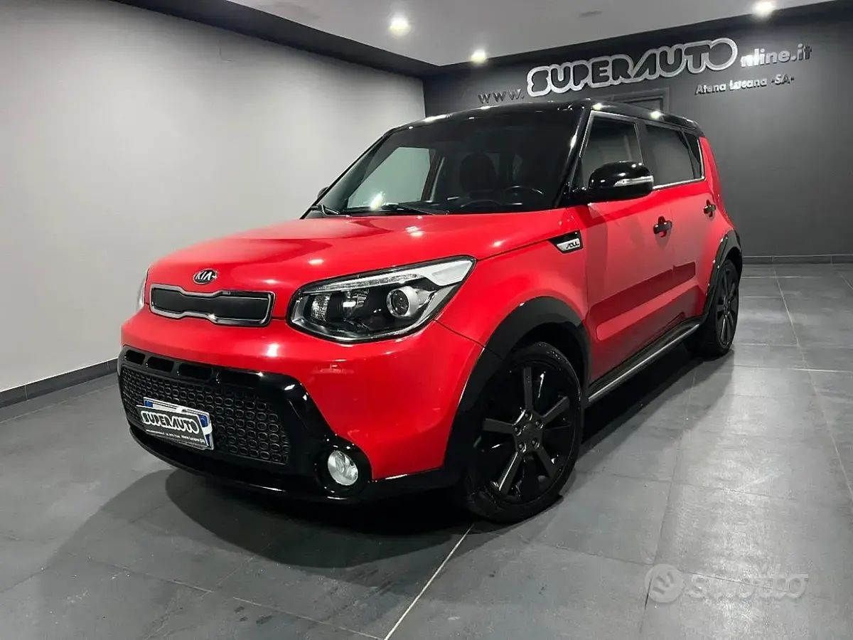 Usata Kia Soul 128 CV (94 kW) 2015 Rosso SUV