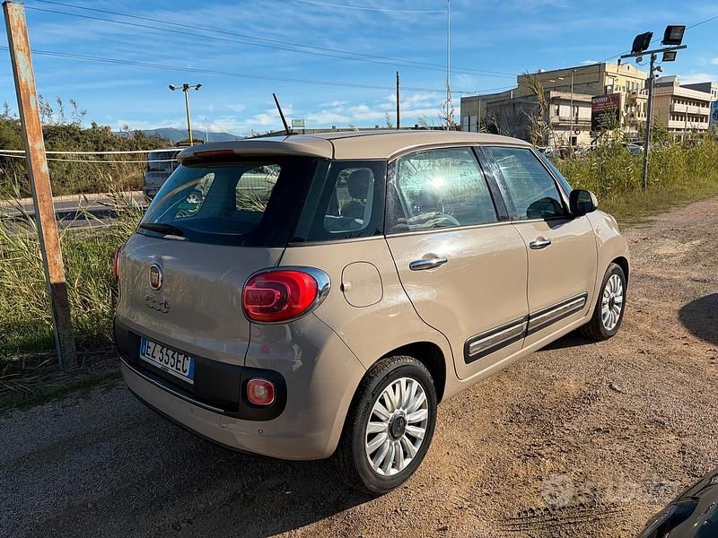 Usata Fiat 500L Lounge 85 CV (62 kW) 2015 Beige Monovolume