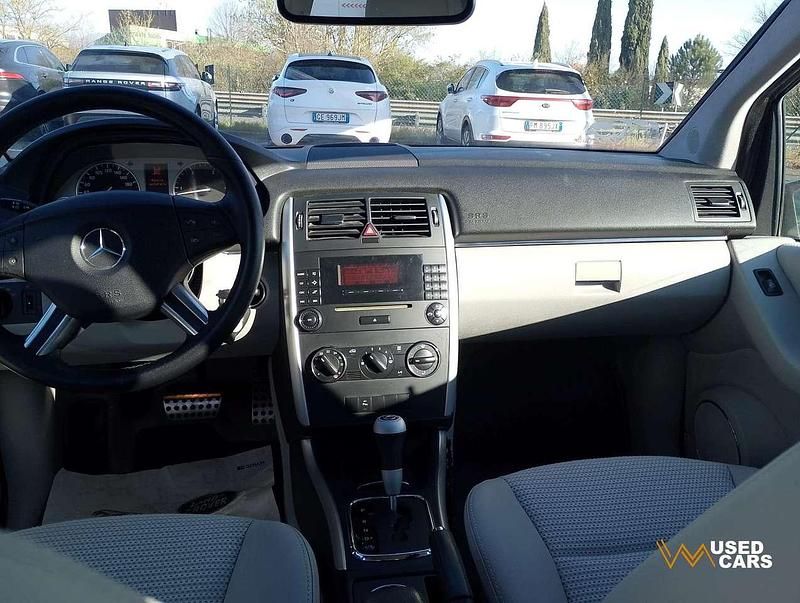 Usata Mercedes B180 109 CV (80 kW) 2008 Grigio Monovolume