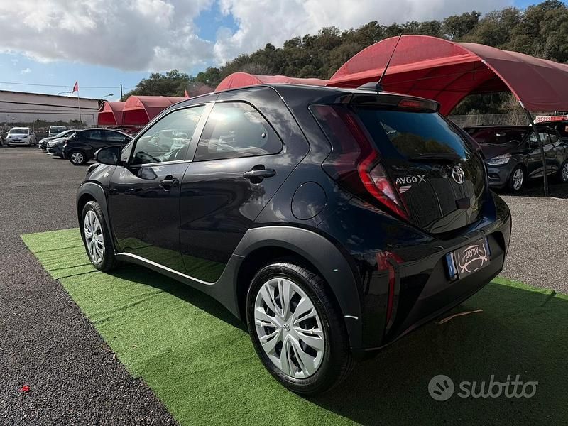 Usata Toyota Aygo X Edition-S 72 CV (52 kW) 2024 Nero SUV