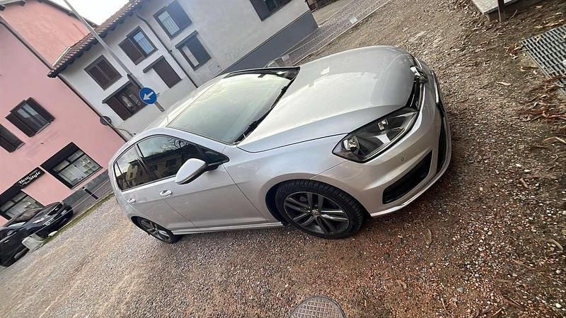 Usata VW Golf VII Comfortline 110 CV (80 kW) 2017 Argento Berlina