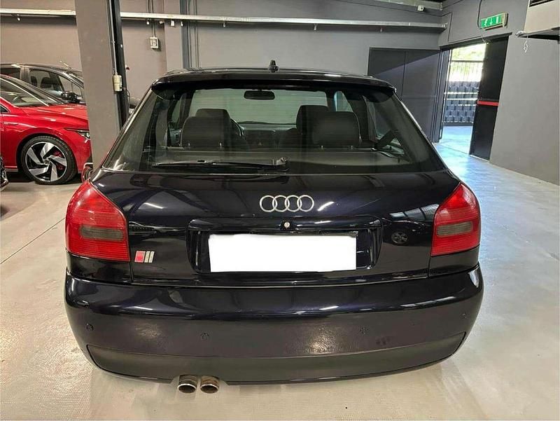 Usata Audi S3 225 CV (165 kW) 2002 Blu/azzurro Utilitaria
