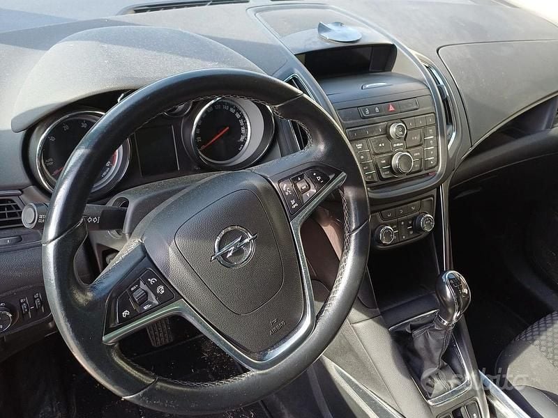 Usata Opel Zafira 136 CV (100 kW) 2016 Marrone Monovolume