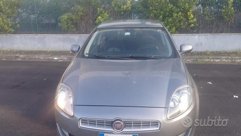 Usata Fiat Bravo Emotion 105 CV (77 kW) 2012 Grigio Utilitaria