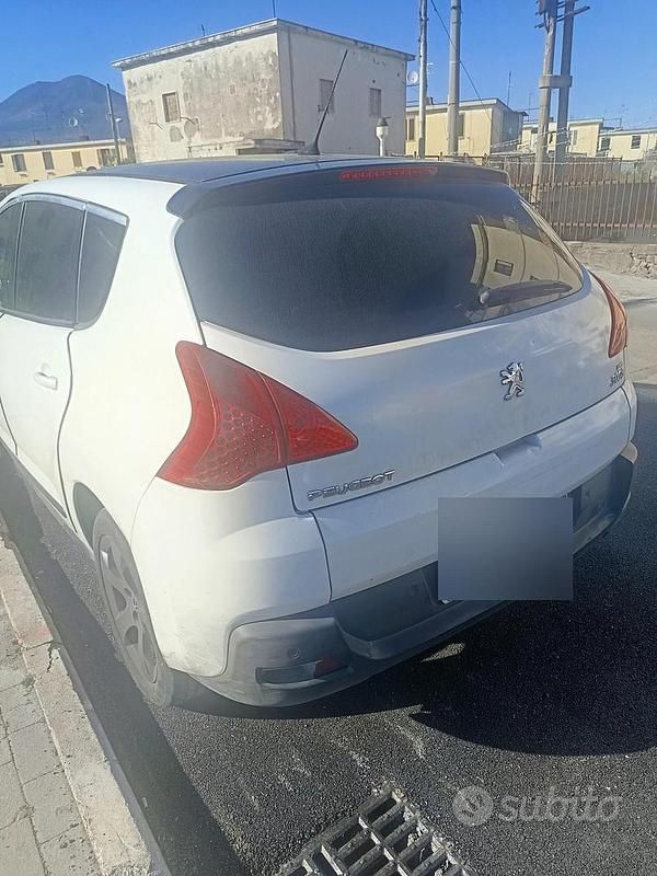 Usata Peugeot 3008 112 CV (82 kW) 2011 Bianco Station wagon