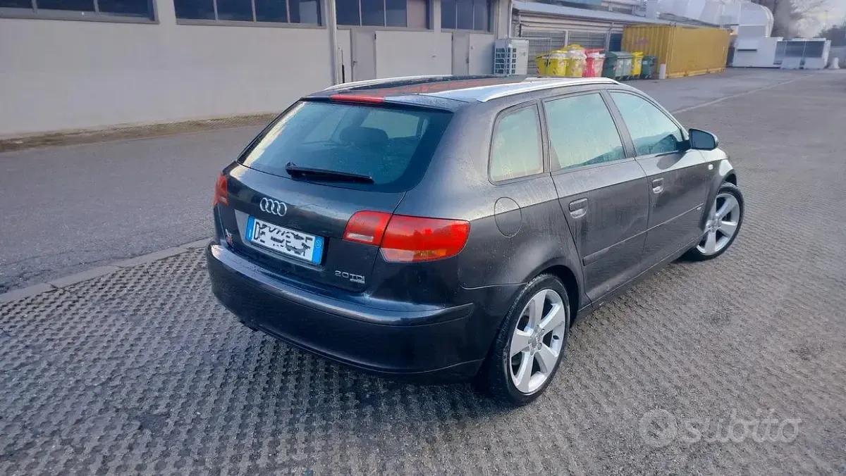Usata Audi A3 Sportback Ambiente 140 CV (102 kW) 2006 Grigio Utilitaria