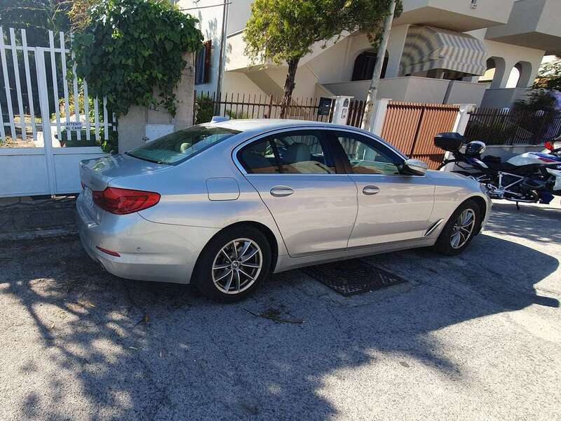 Usato 2019 BMW 530 3.0 Diesel 249 CV (24.000 €)