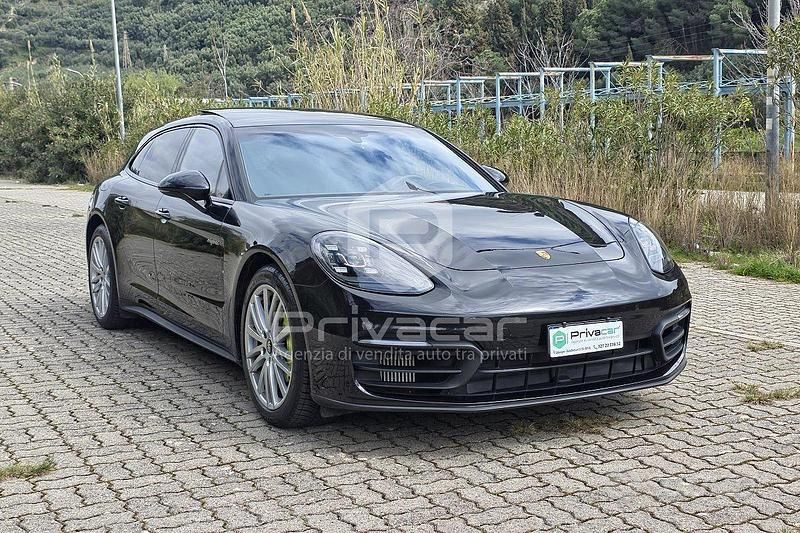Usata Porsche Panamera Sport Turismo 462 CV (339 kW) 2022 Nero Station wagon