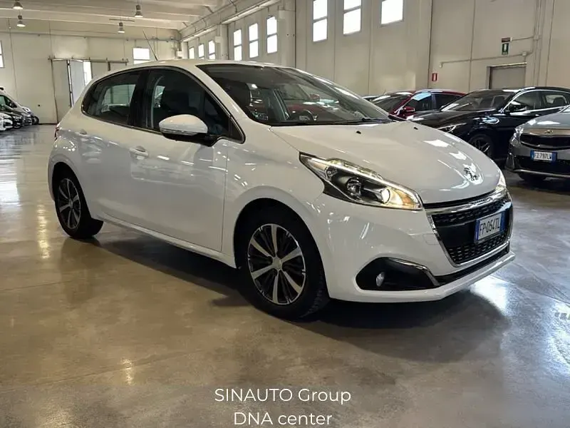 Usata Peugeot 208 Allure 82 CV (60 kW) 2018 Other Utilitaria