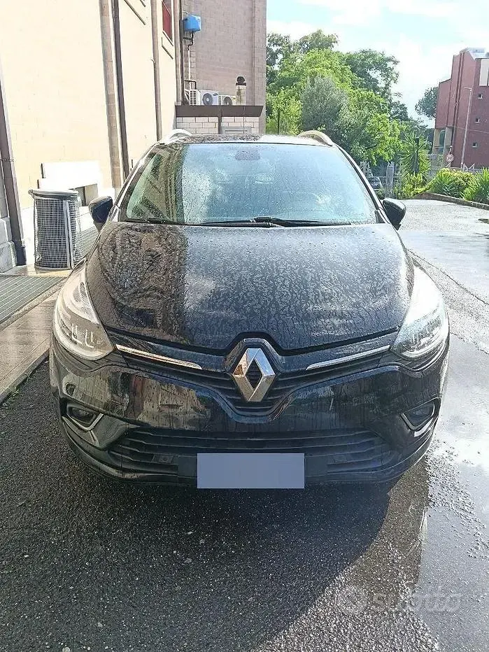 Usata Renault Clio 90 CV (66 kW) 2018 Nero Station wagon