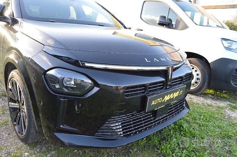 Usata Lancia Ypsilon 101 CV (74 kW) 2025 Nero Utilitaria