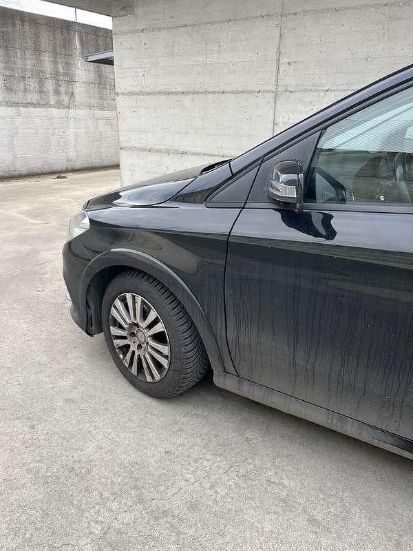 Usata Mercedes B200 Premium 156 CV (114 kW) 2014 Monovolume