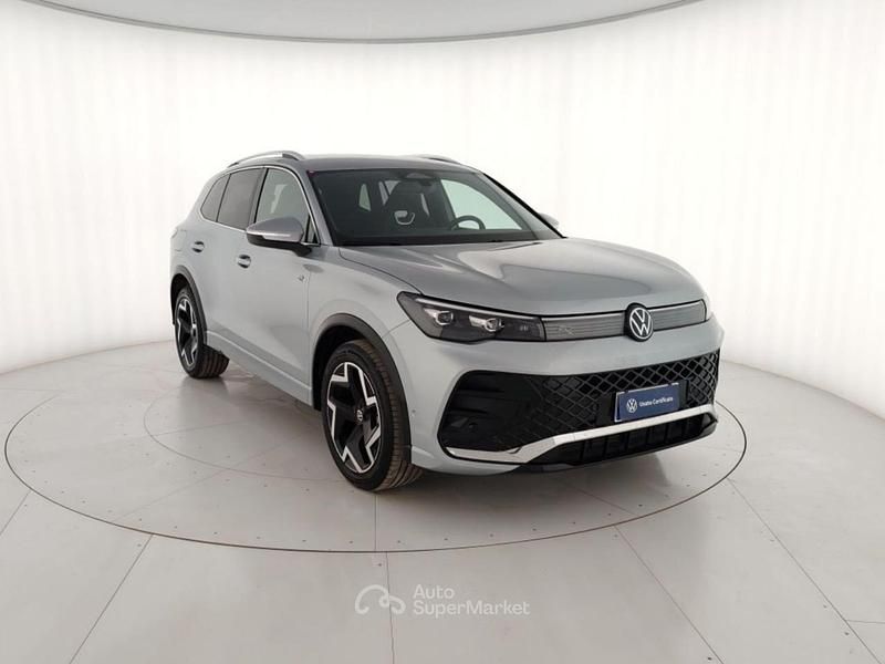 Usata VW Tiguan R-line 150 CV (110 kW) 2025 Grigio SUV