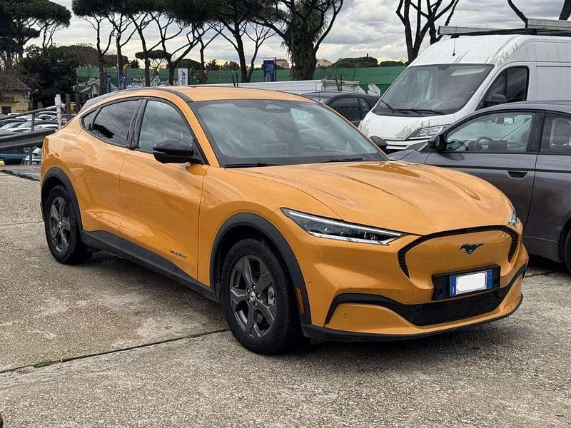 Usata Ford Mustang Standard Range 136 CV (100 kW) 2023 Arancione Berlina