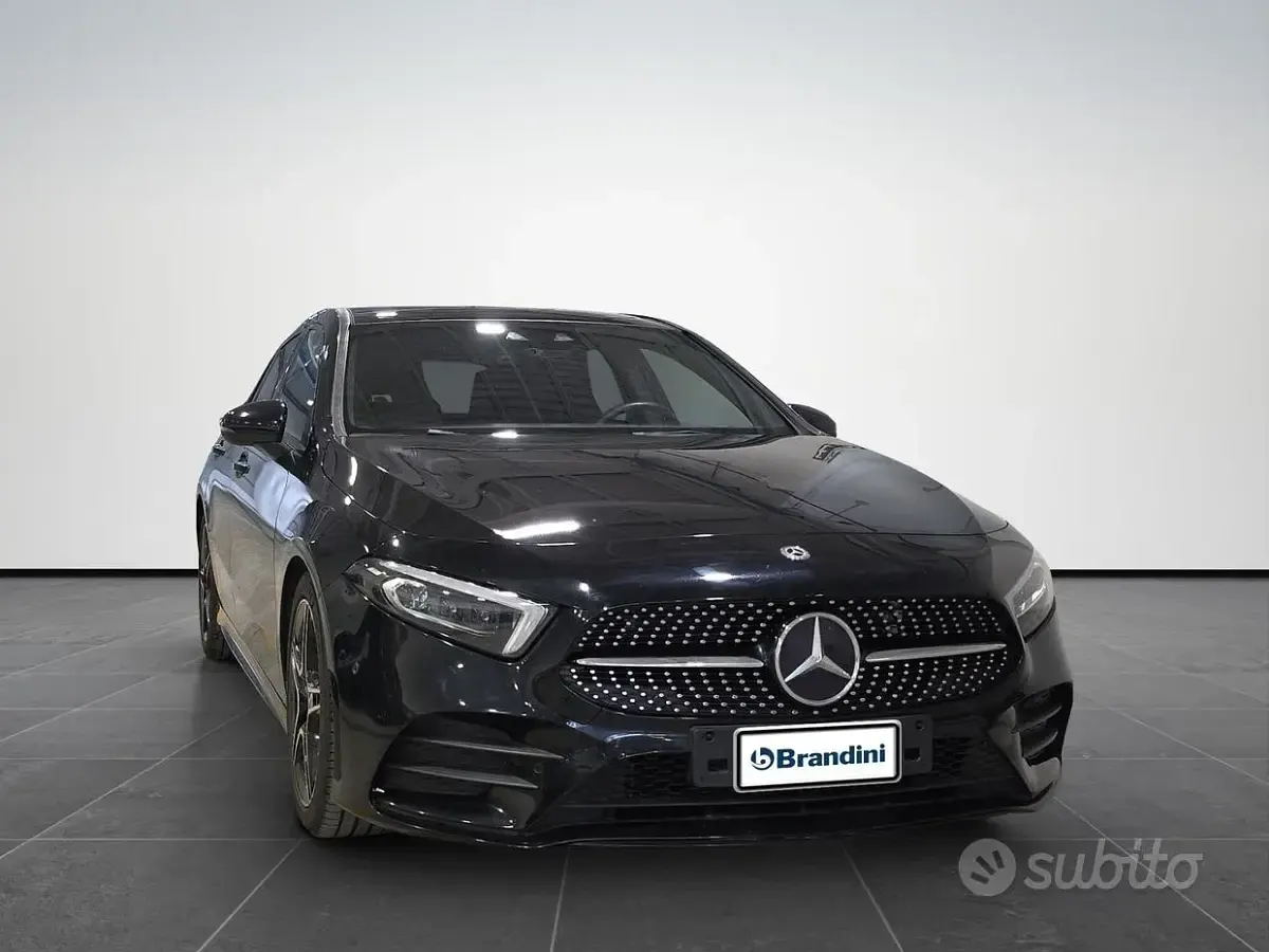 Usata Mercedes A180 Premium 116 CV (85 kW) 2020 Nero Berlina