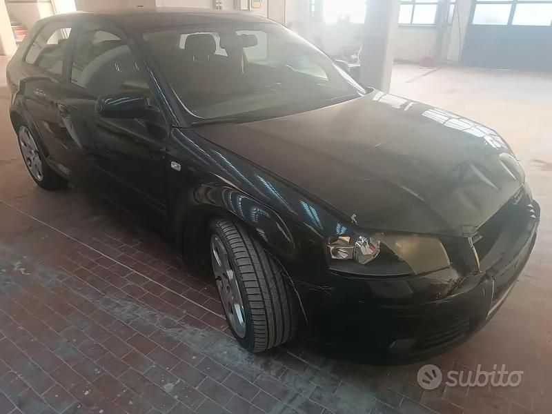 Usata Audi A3 105 CV (77 kW) 2006 Nero Utilitaria