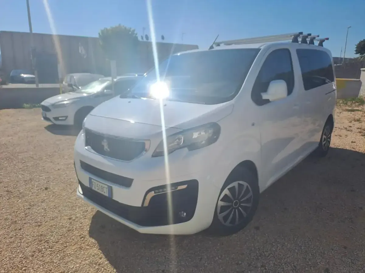 Usata Peugeot Traveller 120 CV (88 kW) 2020 Bianco Monovolume