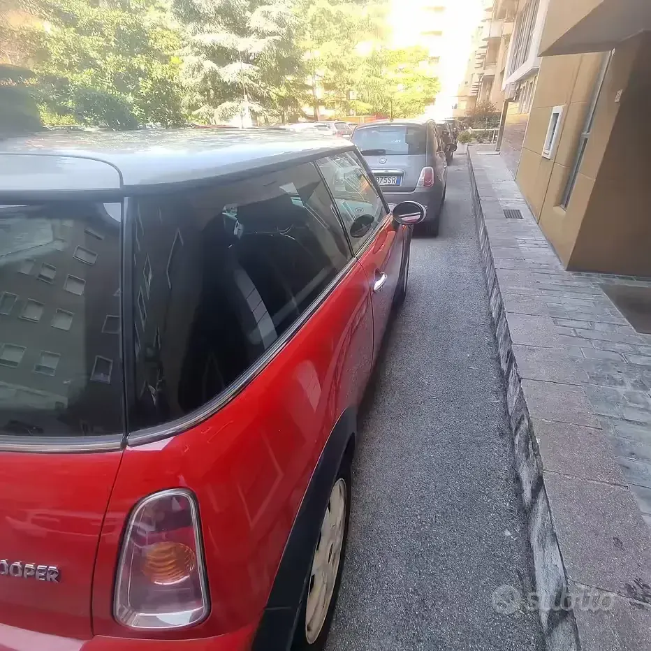 Usata Mini ONE 90 CV (66 kW) 2003 Rosso Utilitaria
