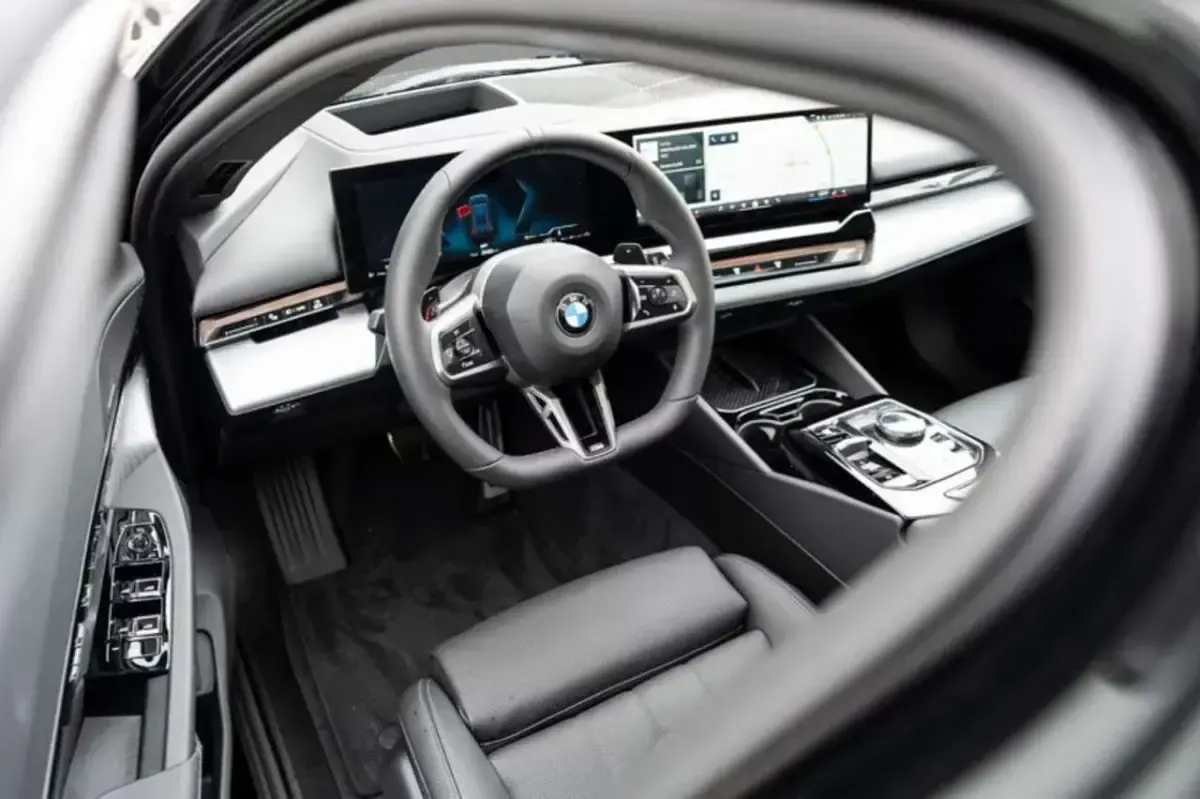 Usata BMW 520 M Sport 197 CV (144 kW) 2025 Nero Station wagon
