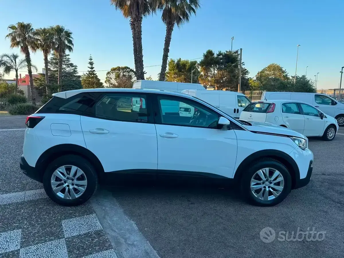 Usata Peugeot 3008 131 CV (96 kW) 2020 Bianco SUV